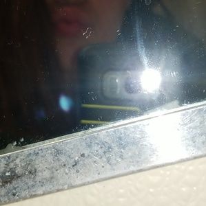 Meet your Posher, Mariel